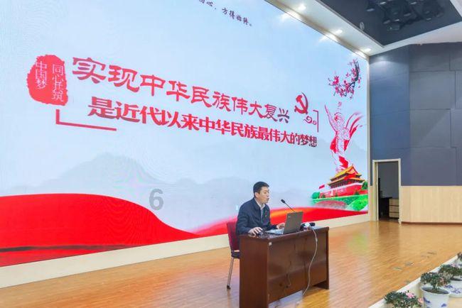 探索全球热点话题,畅聊蛇的英文怎么写?的红迪网平台